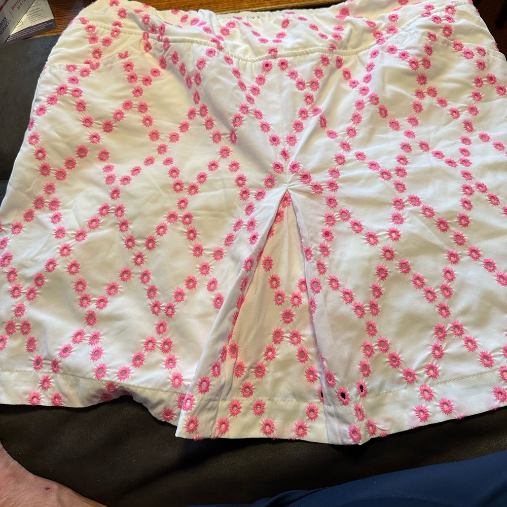 Lilly Pulitzer White and Pink Skorts